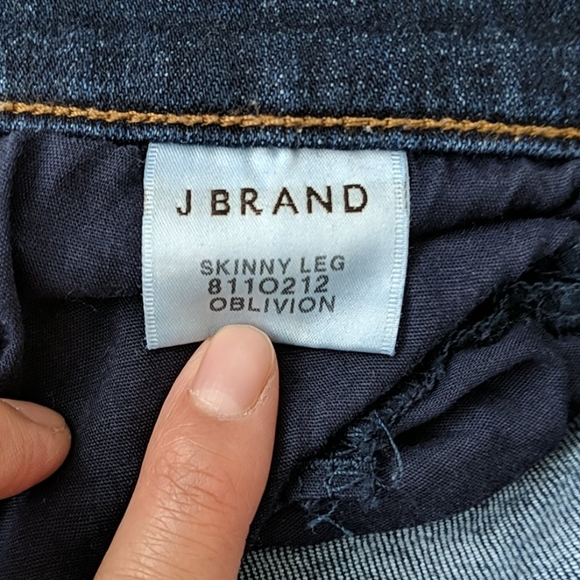 J Brand skinny size 27 - Picture 4 of 8